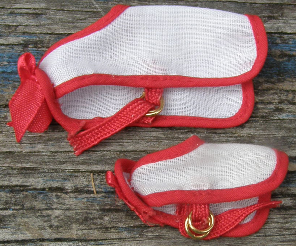 Model Horse Tack Props Stablemate Mare & Foal Matching Horse Blankets SM Blankets Red/Whit