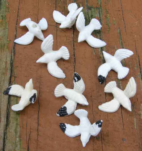 Miniature Plastic Flying Birds Breyer Model Horse Tack Prop