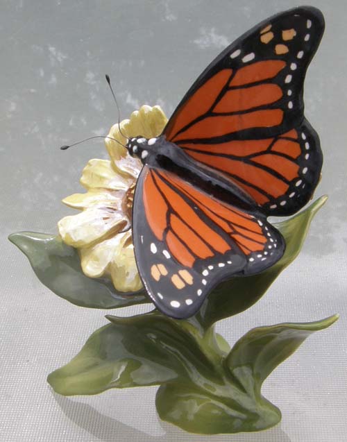 Vintage Hagen Renaker #3103 Monarch Butterfly On Flower HR Specialty Mini China Ceramic Butterfly Figurine
