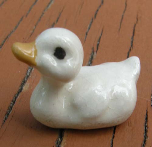 VINTAGE Hagen-Renaker Little White Duck