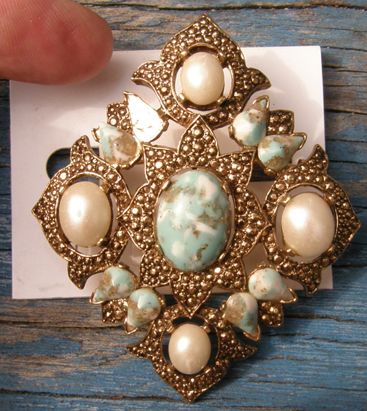 Vintage Sarah Coventry Remembrance Brooch Pin Back Pendant Costume Jewelry