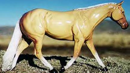 BHR Palomino Stock Type Hunter Resin Horse