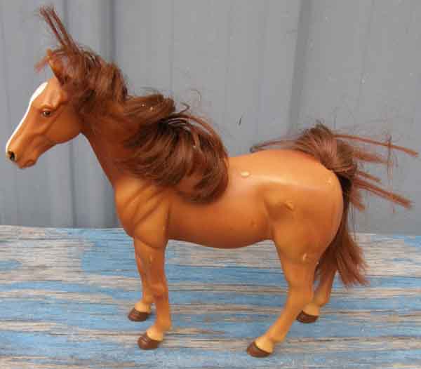 Vintage Kid Kore Plastic Toy Horse Standing Chestnut Brown