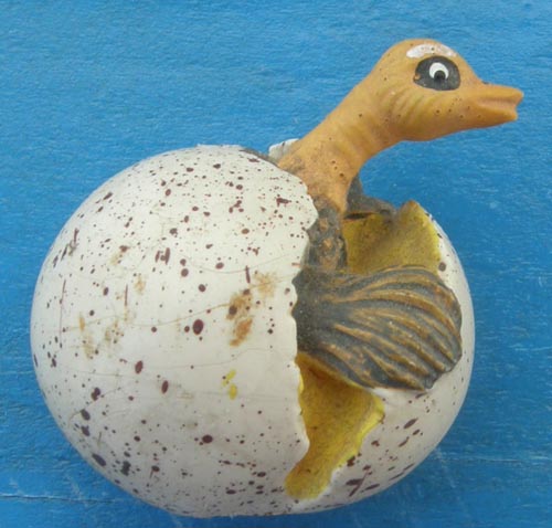 Vintage? Papo Schleich Wild Safari Ostrich Hatching From Egg Plastic Rubber Toy Hatching Ostrich