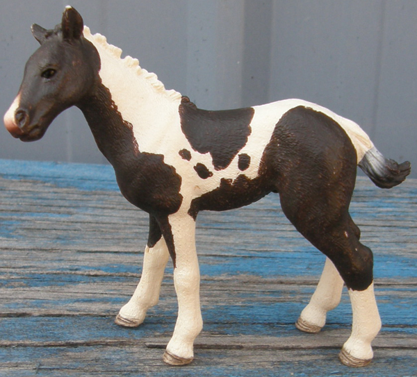 Schleich Pinto Foal Black/White Pinto Horse Figurine #13803