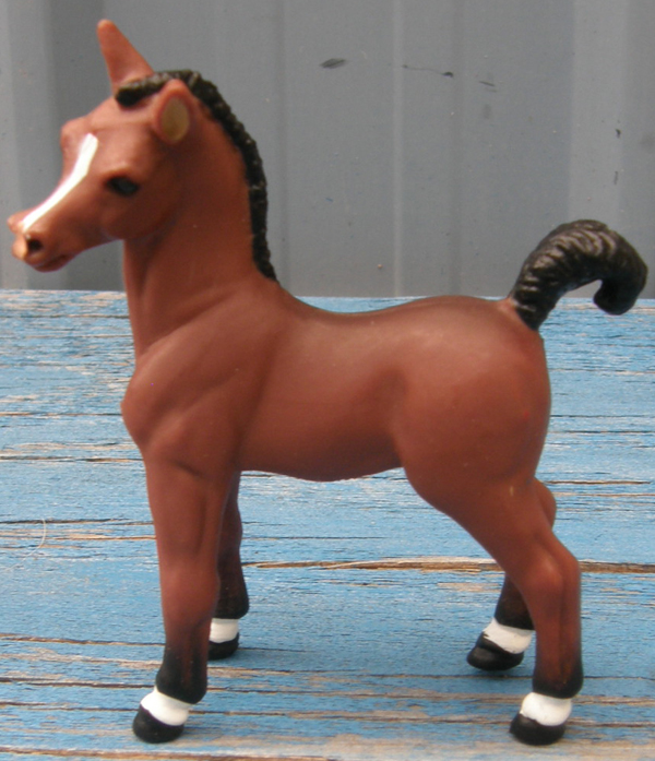 Safari Ltd Standing Bay Arabian Foal Horse Figurine