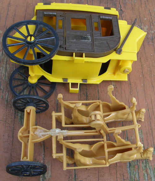 Vintage Kids Plastic Toy Cowboy Wells Fargo Stagecoach with 2 Horses