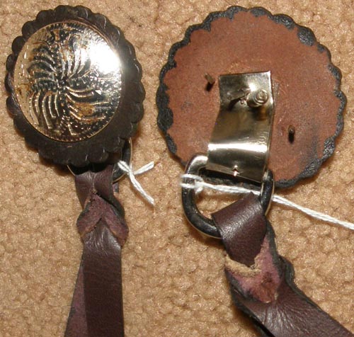 Western Saddle String 1/2" x 20" Dark Oil with Etched Silver Concho