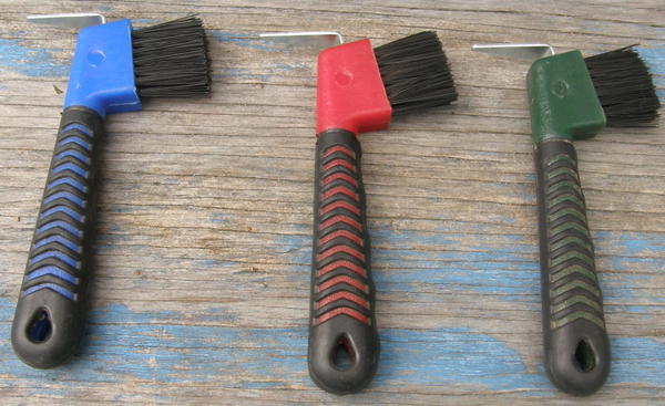 Hoof Pick Brush Combo Hoofpick Brush Soft Touch Rubber Comfort Grip Handle Red/Black HG/Black Blue/Black