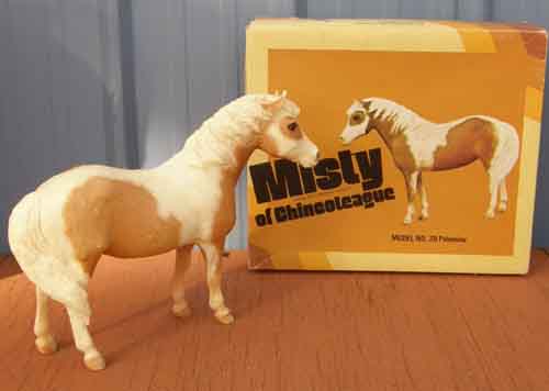Breyer #20 Misty of Chincoteague Pinto Pony with Old Cardboard Picture Box