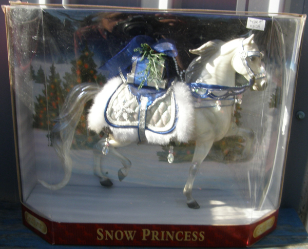 Breyer #700106 Snow Princess Christmas Holiday Horse 2006 Pearlescent Dappled Grey National Show Horse NSH Rejoice