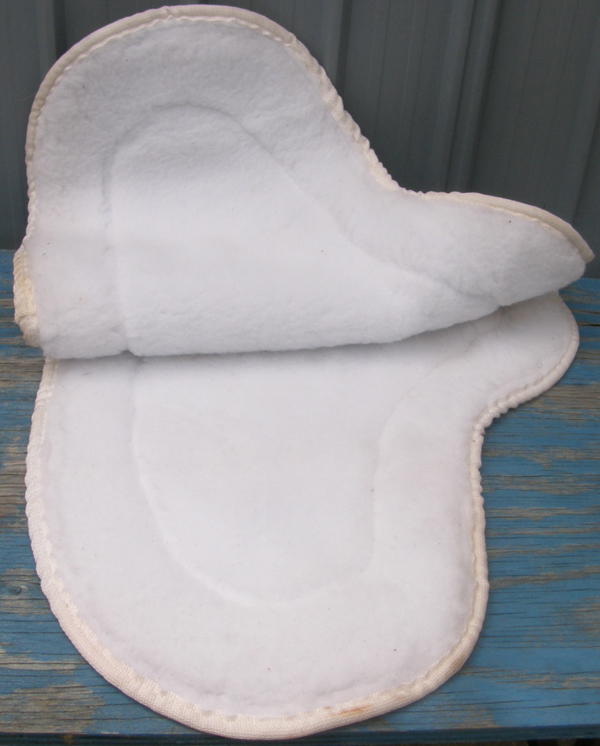 Fleece Lined Australian Saddle Pad Shaped English Saddle Pad Fleece Pad