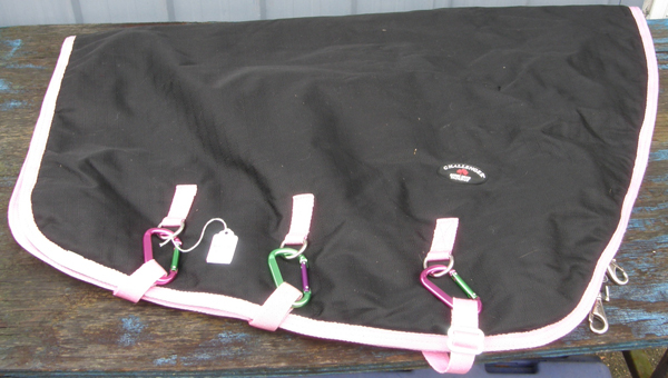 Challenger 1200 Denier Waterproof Breathable Winter Blanket Neck Cover Removable Neck Cover Black/Pink M Horse