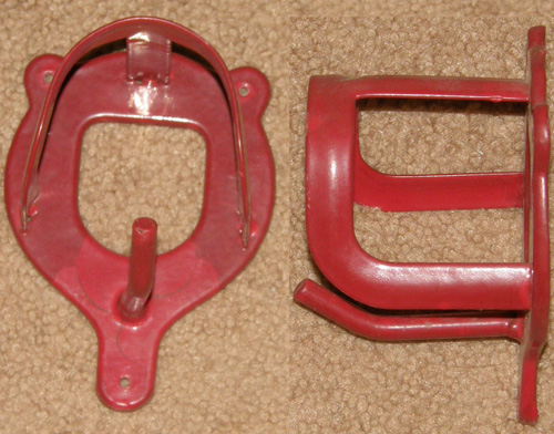 Vinyl Coated Metal Bridle Holder Bridle Hook Tack Hook Red