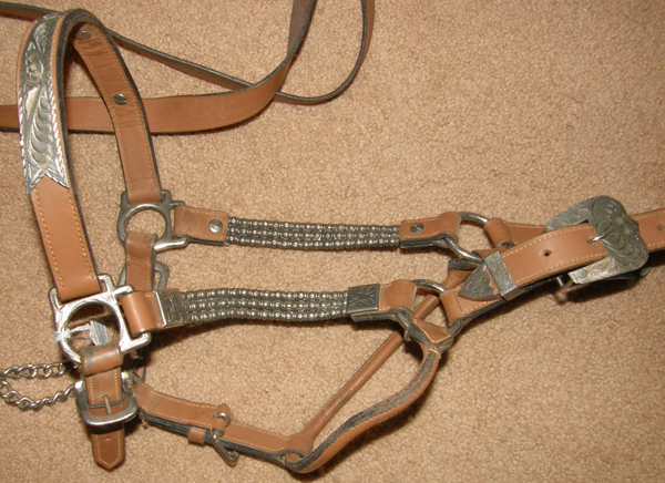 Western Stock Show Halter 3 Row Silver Ferrule Beads & Chain Lead Beaded Silver Show Halter & Lead Chain Lt Oil Horse/L Horse